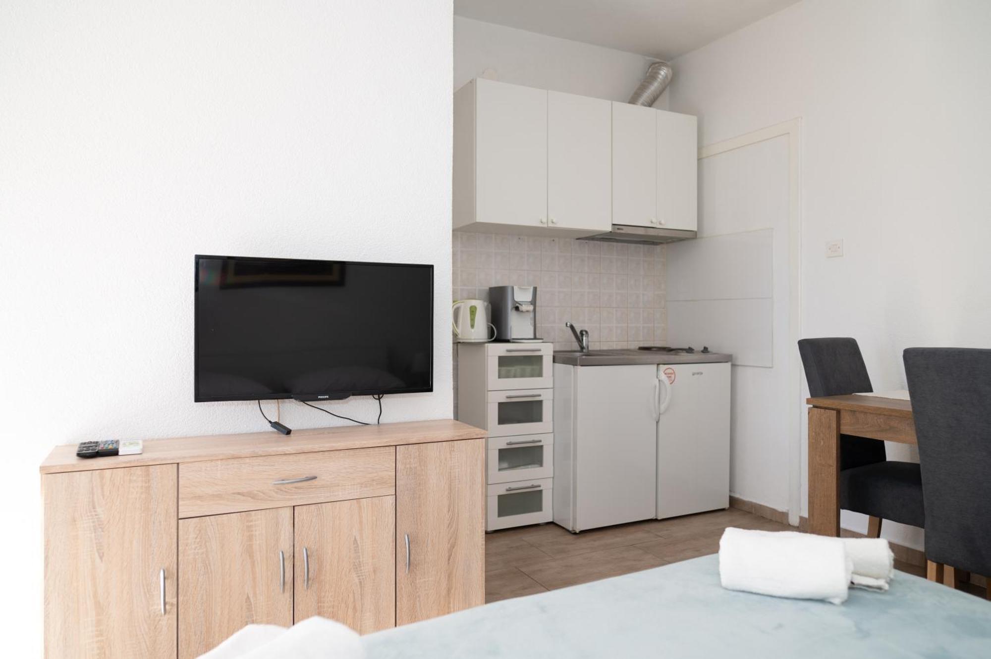 Apartments Matic Vodice Exterior foto