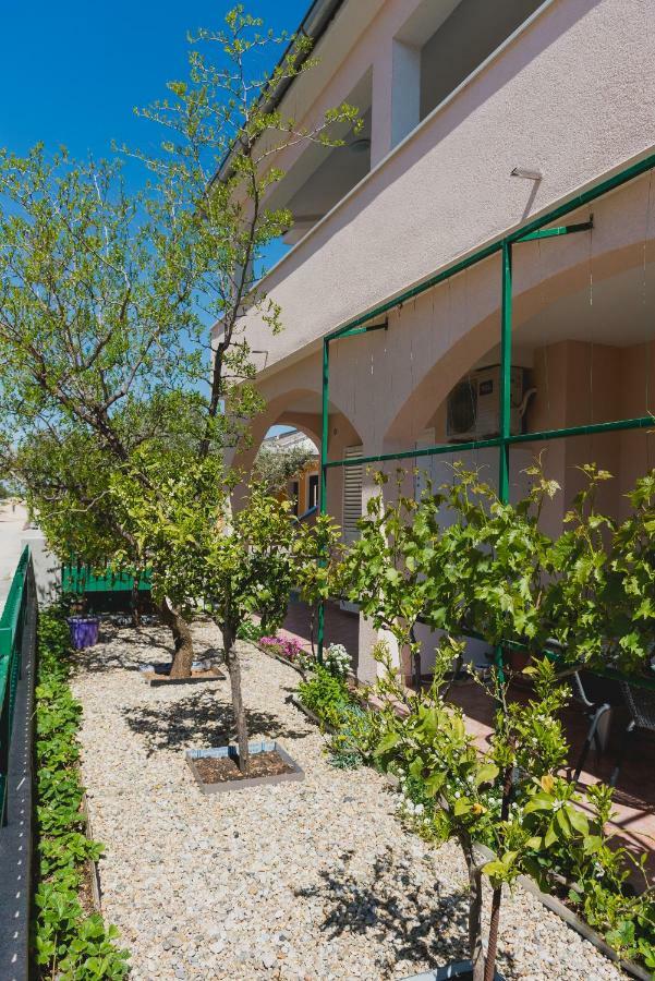 Apartments Matic Vodice Exterior foto